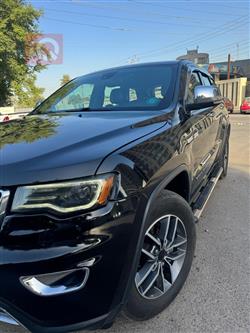 جیپ گراند شیرۆکی